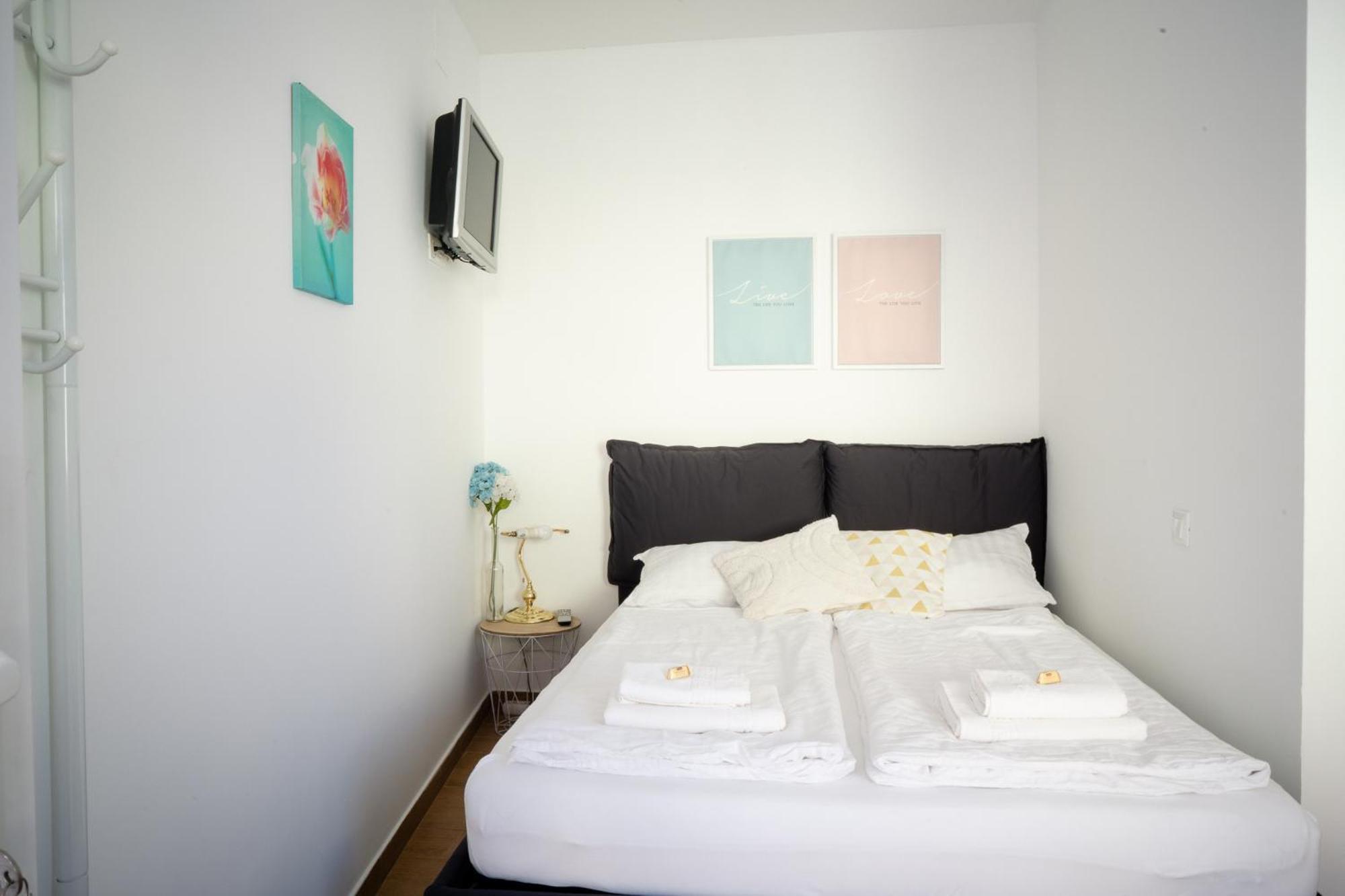 Anita'S Studio Apartments Ljubljana Eksteriør billede